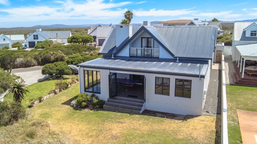 4 Bedroom Property for Sale in Grotto Bay Western Cape